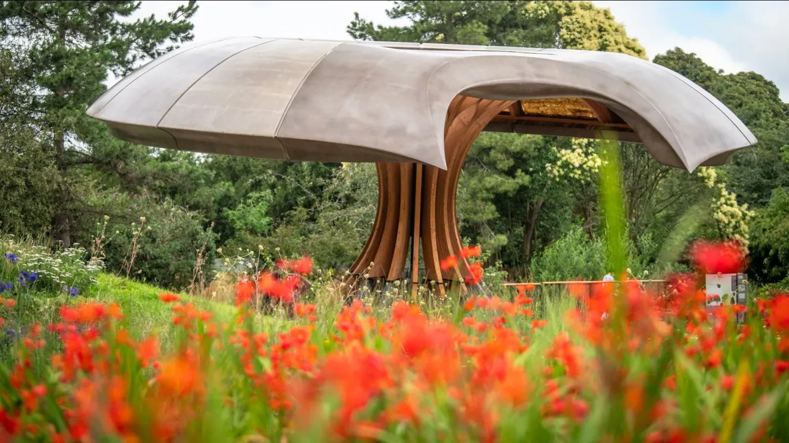 Kew's Carbon Garden, Ines Stuart-Davidson © RBG Kew A large mushroom like structure in the Carbon Garden at Kew Gardens