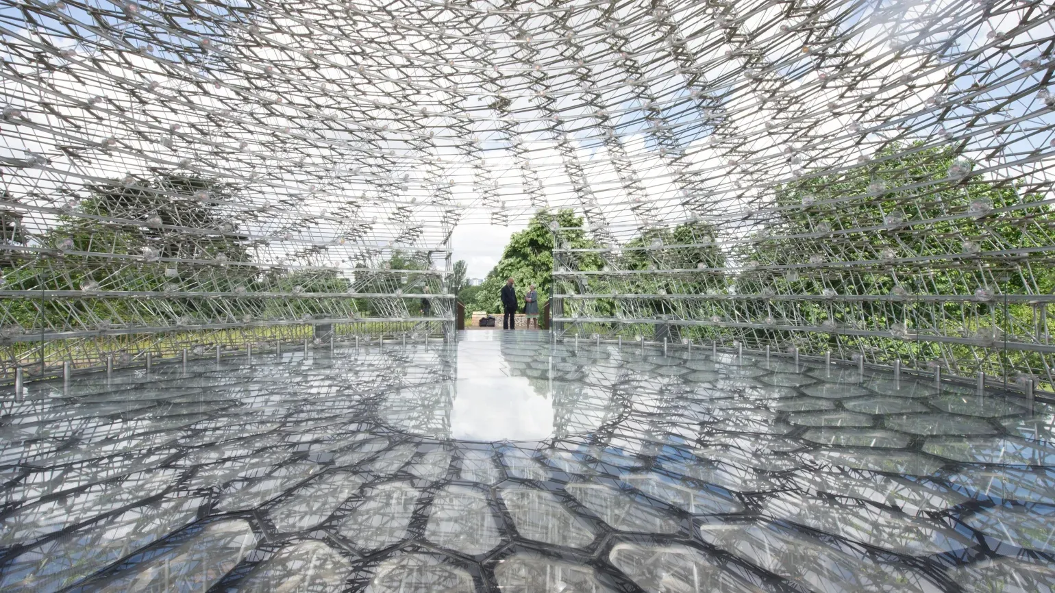 The Hive, an installation by Wolfgang Buttress at Kew Gardens The Hive interior - a larger-than-life recreation of a real beehive at Kew